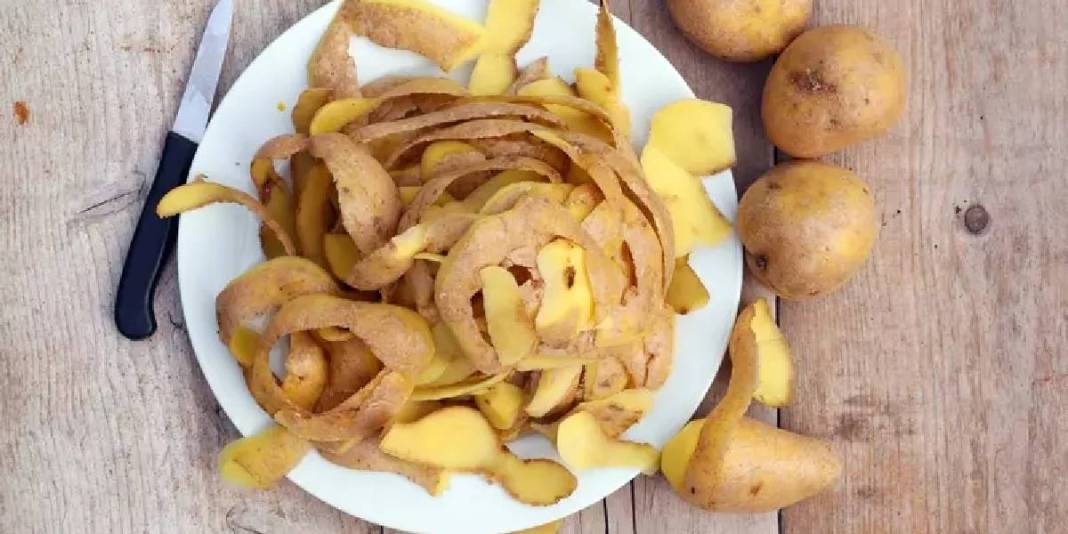 Mutfağınızın gizli kahramanı! Sakın çöpe atmayın: Patates kabuklarıyla yapabileceklerinize çok şaşıracaksınız 2